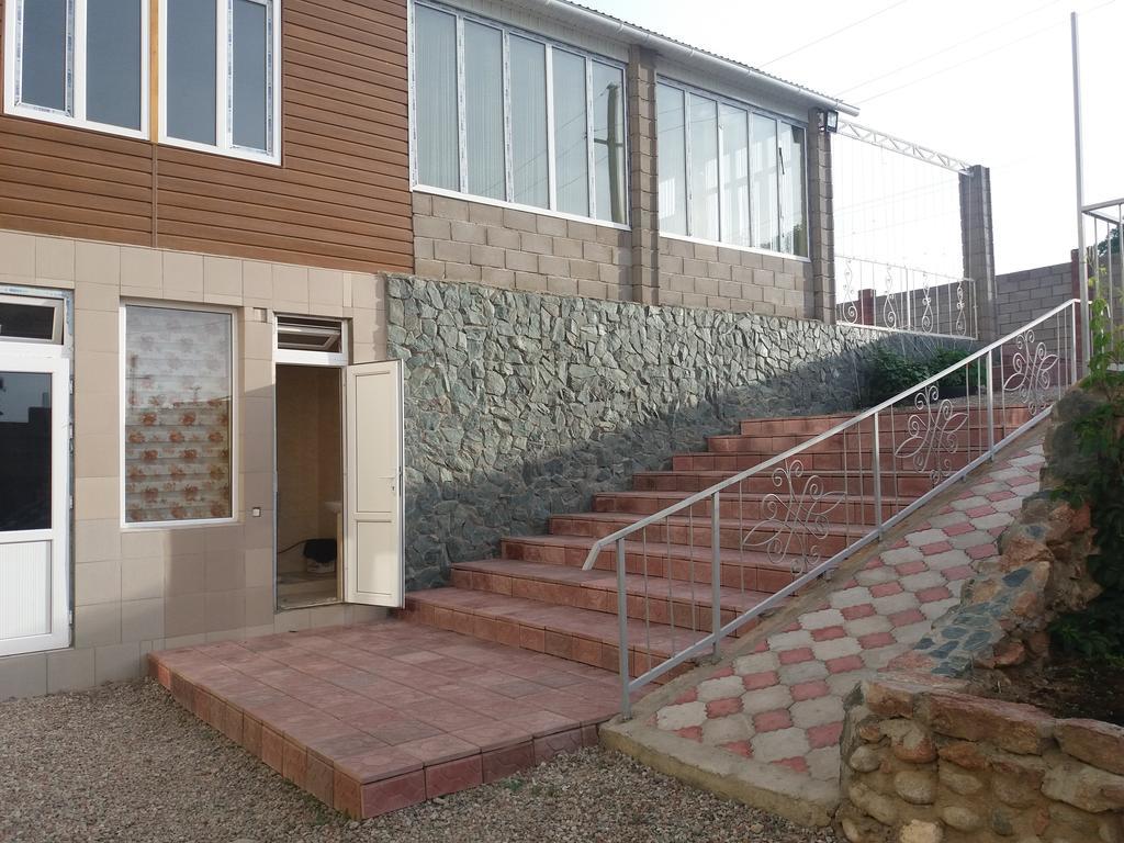 Guest House Arbat Cholpon-Ata Exterior foto