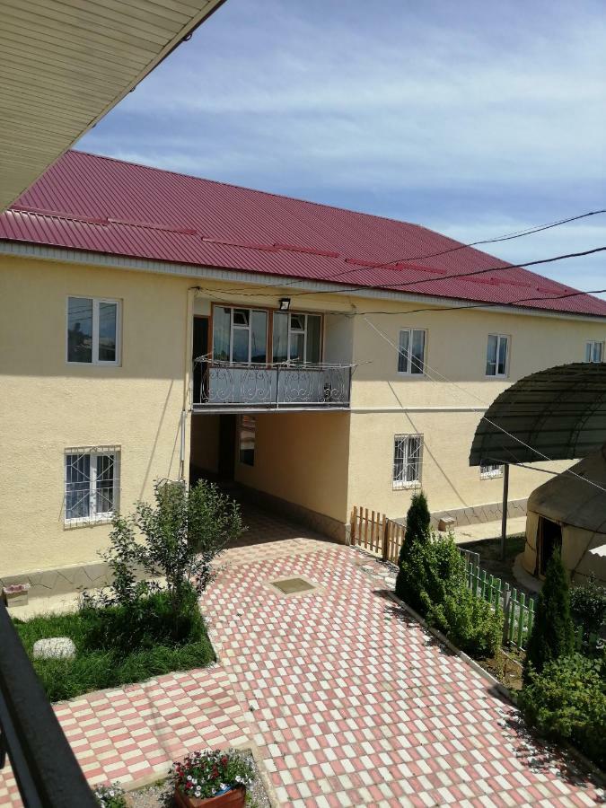 Guest House Arbat Cholpon-Ata Exterior foto